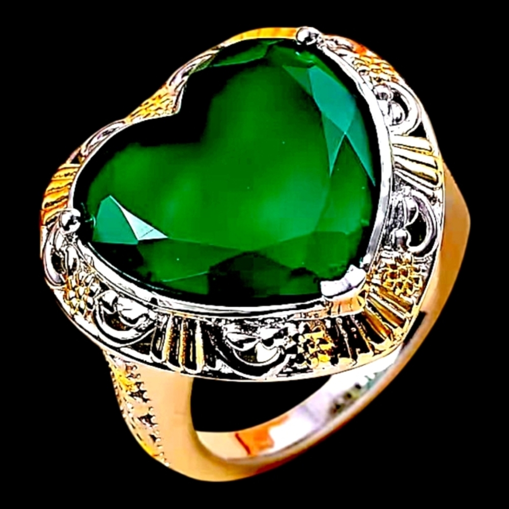 18K Yellow Gold & Platinum Bond Green Onyx 5.65 ctw Heart Ring